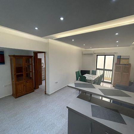 No 6 Poseidon Apartment St. Julian's Zewnętrze zdjęcie